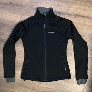 Columbia Black Softshell Jacket with Gray Lining